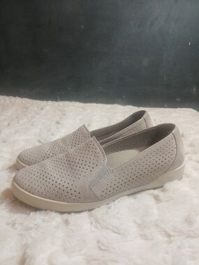 Dansko Womens Odina Sand Perforated Nubuck Slip On Loafers Size EU 38, US 7.5-8